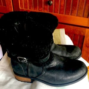 Ugg Blayne11 boots black, size 9, leather